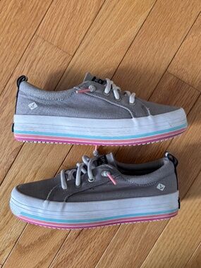 Sperry Memory Foam grey sneakers with adorable soles